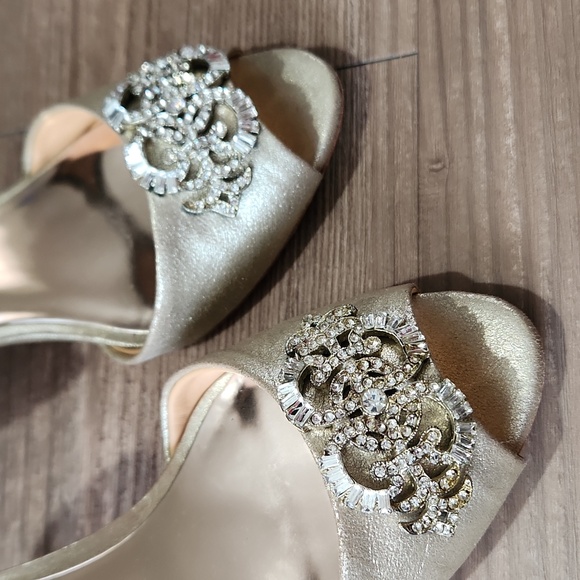 Badgley Mischka Heels - Picture 2 of 7